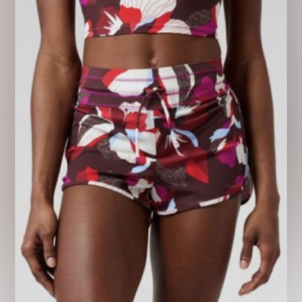 Athleta Surge Swim Shorts - Picture 11 of 13